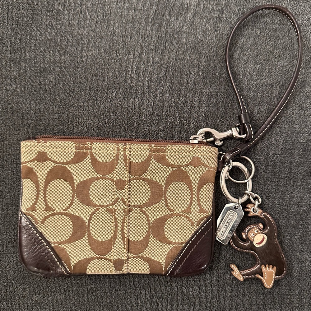 Coach Vintage Wristlet
